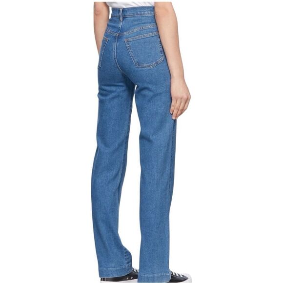 A.P.C  Spring Medium Wash High Rise Straight leg Jean in 
Size 28 - Picture 9 of 9